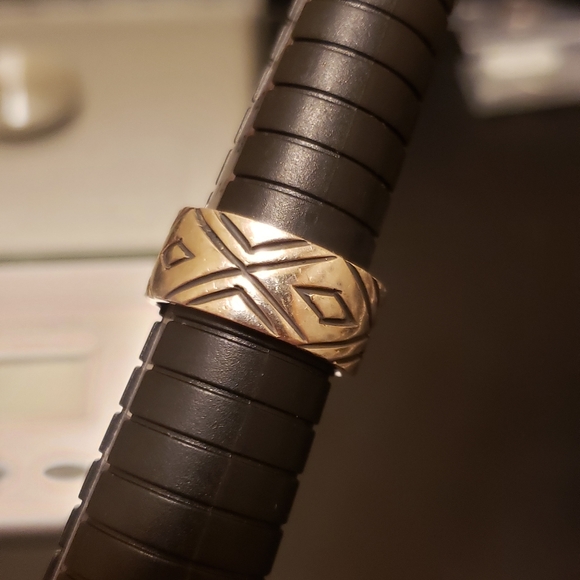 Vintage Sterling Silver Tribal Band Size 8 - 8.6g - Picture 6 of 7